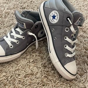 Size 3 US Youth Girl Unisex Gray Converse Chuck Taylor All Star Street Mid Mason